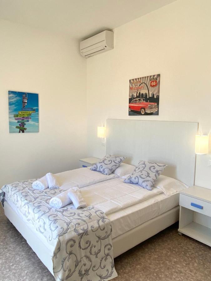 Hotel Linda Caorle Eksteriør billede